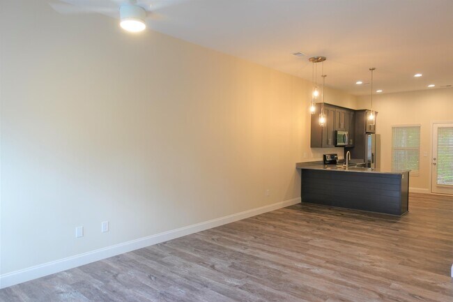 Building Photo - 124 Kennedy Rd
