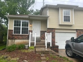 Building Photo - 432 Omar Ct