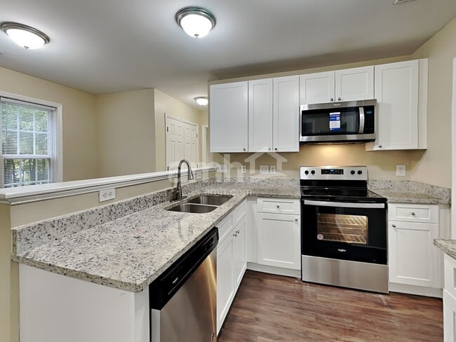 Building Photo - 815 Turmeric Ln