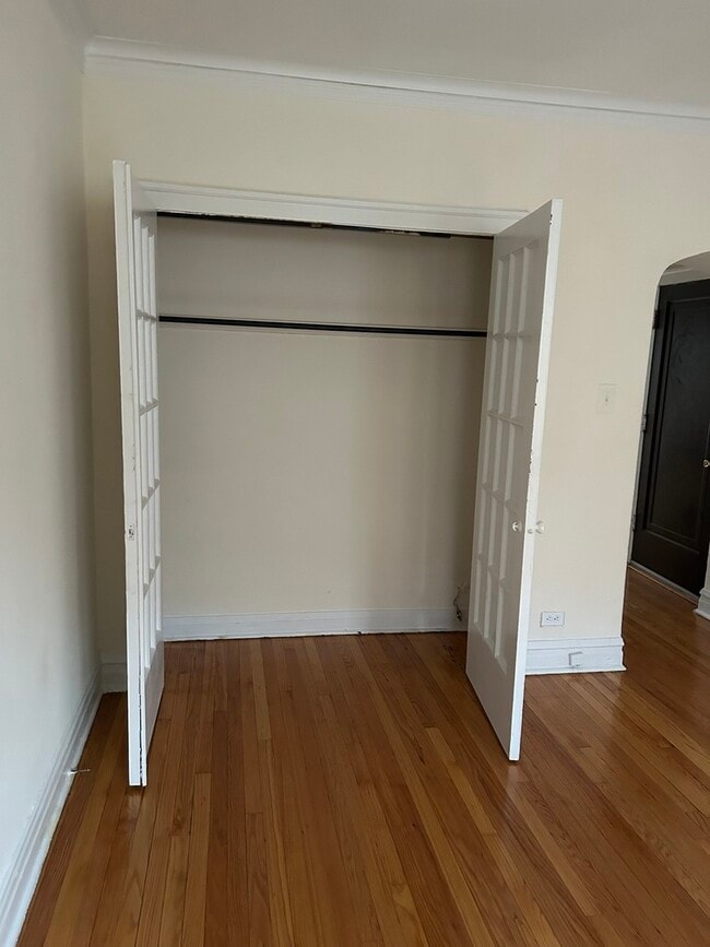 Building Photo - 4957 N Whipple St