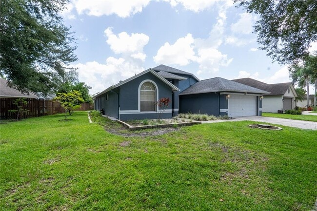 Building Photo - 16505 Lake Heather Dr