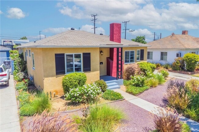 Building Photo - 1217 Camelia Dr