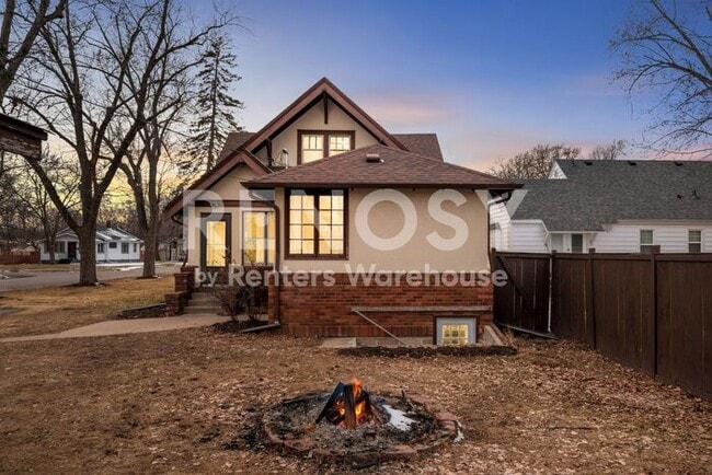 Building Photo - Available July 1st 5 Bedroom 2 Bath Single Family Home in Robbinsdale