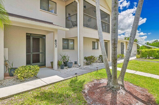 Foto del edificio - NOW AVAILABLE - Furnished Villa in Riverbend!