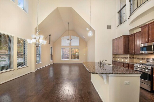 Foto del edificio - 17906 Arapaho Hill Ln