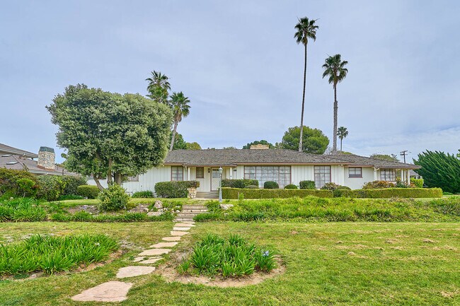 Foto del edificio - 2136 Paseo Del Mar