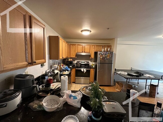 Building Photo - Five Bedroom + Two & half Bath TownHouse * Lower Allston