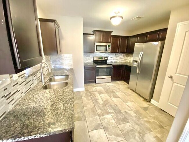 Foto del edificio - Now Leasing a 4 Bedroom 2 Bath Home in Olive Branch