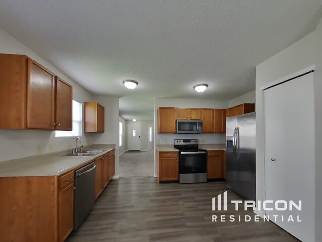 Building Photo - 2604 Woodfield Blvd