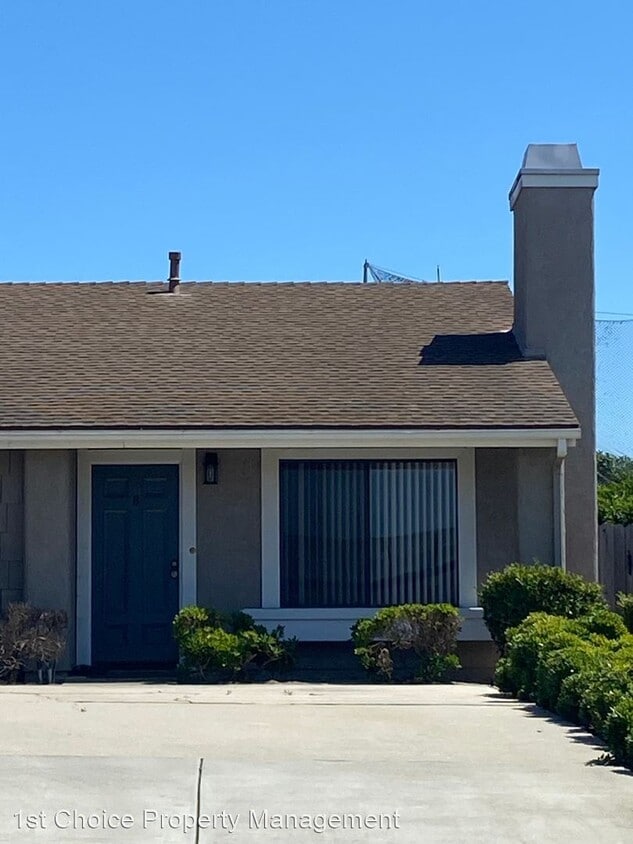 2 br, 1 bath House 1168 E. Foster Road B House Rental in Santa