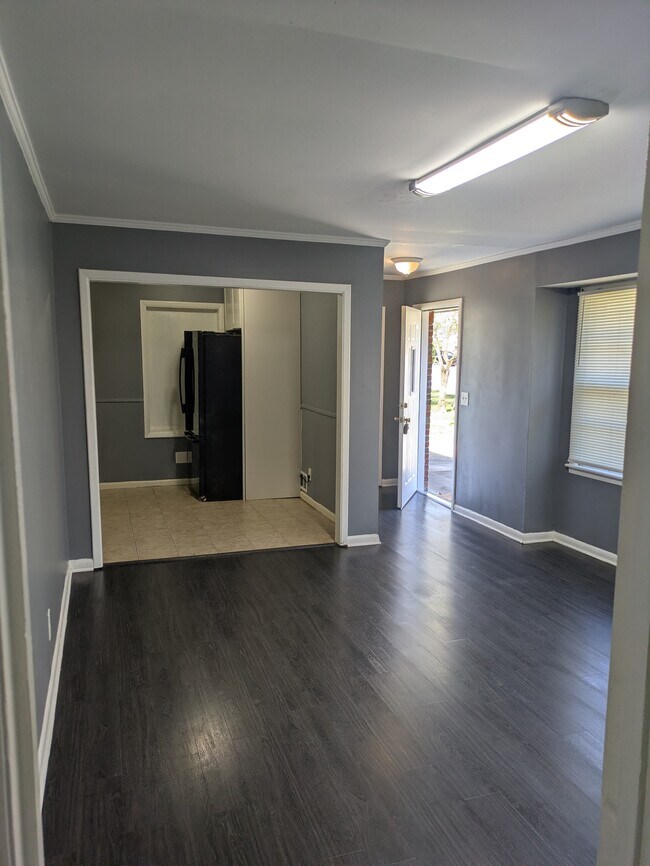 Foto del edificio - 6097 Park Dr