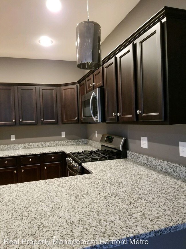Building Photo - 2 br, 2.5 bath House - 26 Brighton Park Way