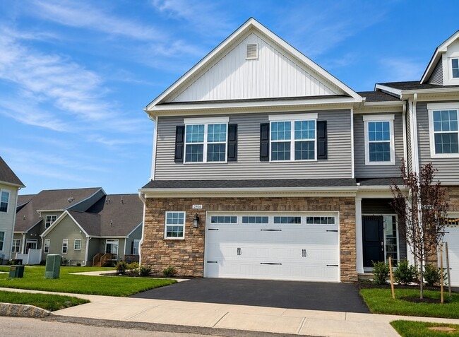 Building Photo - 2906 Justin Dr