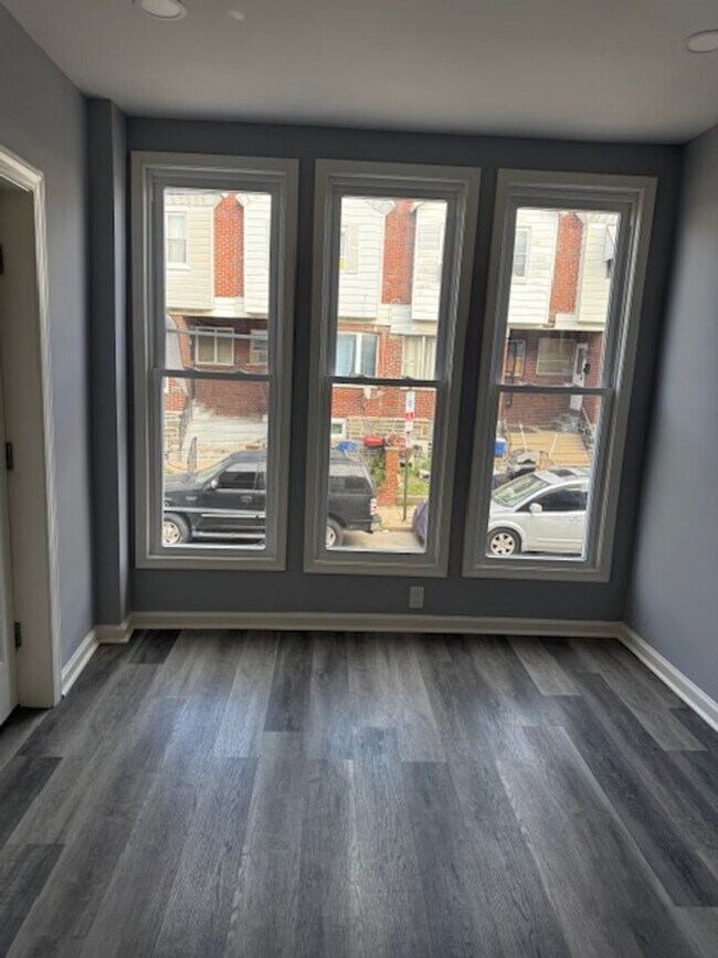Foto del edificio - Anika Homes 3 Bedroom
