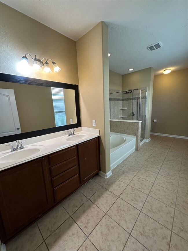 Foto del edificio - 21406 Piralta Ridge Ln