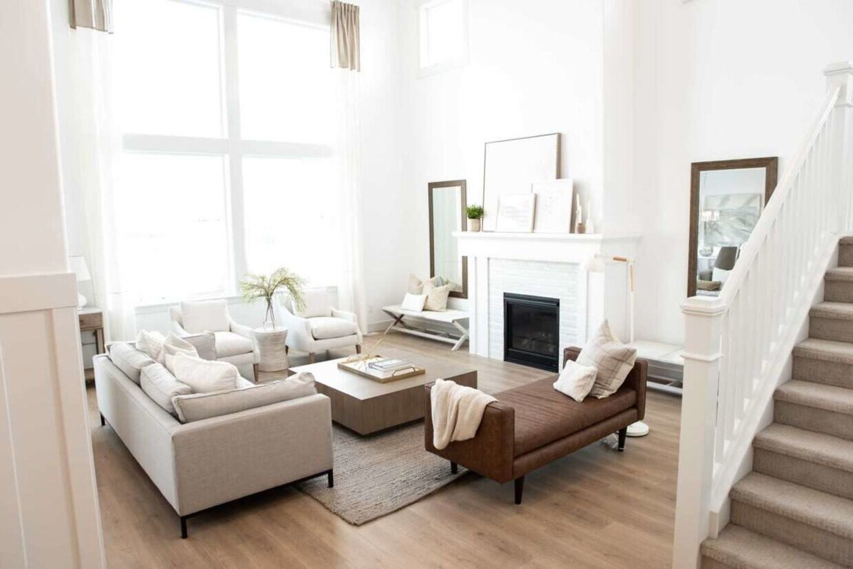 Primary Photo - Pet-Friendly Upgraded 4-Bedroom Home with ...