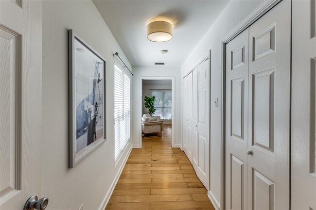 Foto del edificio - 1802 Harvey St