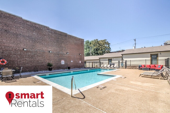 Building Photo - 3643 McRee Ave