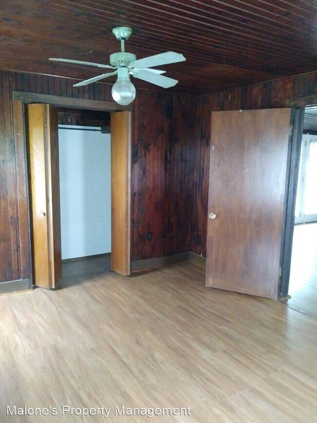 Building Photo - 4 br, 2 bath House - 3300 S. Post