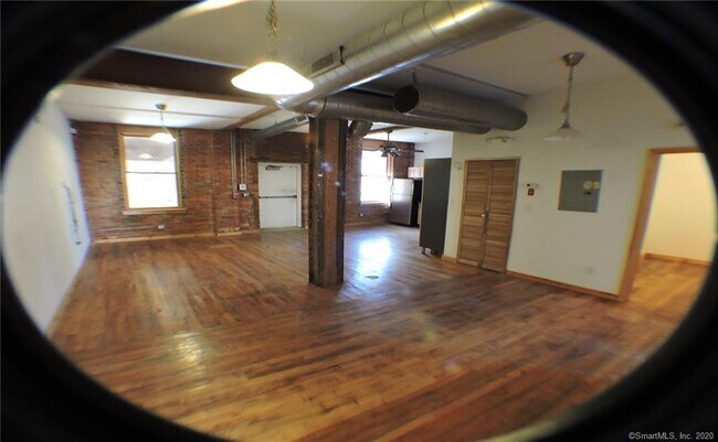 Foto del edificio - 325 Lafayette St