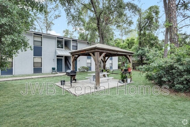 Building Photo - 10825 Key Haven Blvd