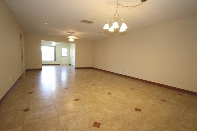 Building Photo - 1631 S Lake Ave