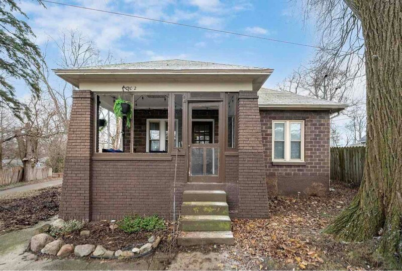 Foto principal - 1002 Covell Ave NW