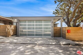 Building Photo - 2226 Ronda Vista Dr