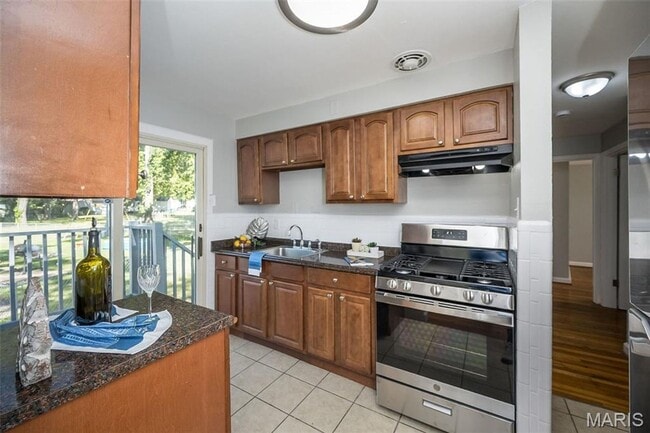 Building Photo - 1239 Darr Dr