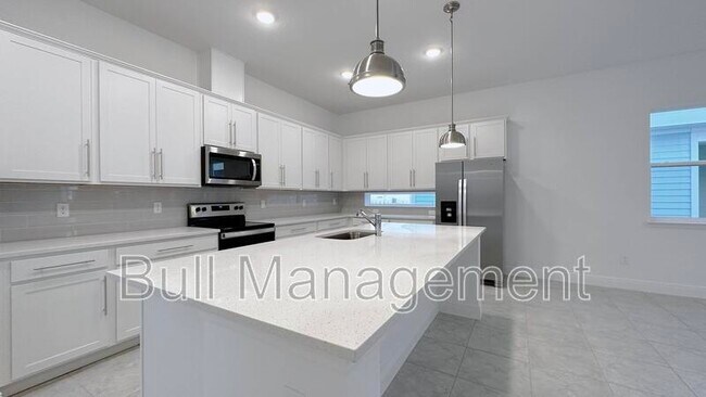 Building Photo - 6378 Rover Wy