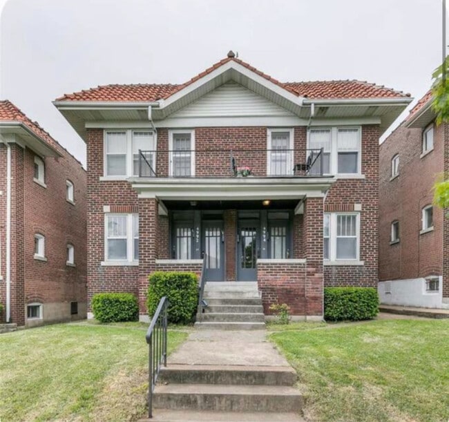 Building Photo - 4994 Mardel Ave