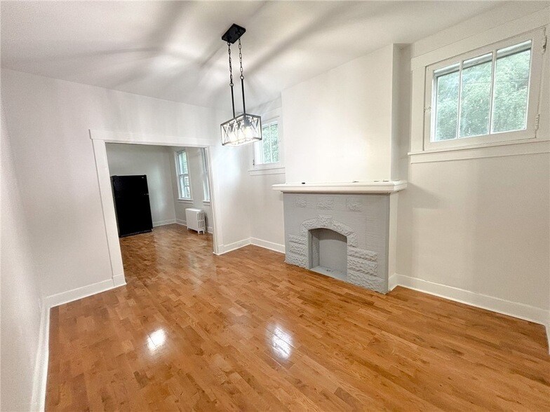 Primary Photo - 27 Shaw Ave