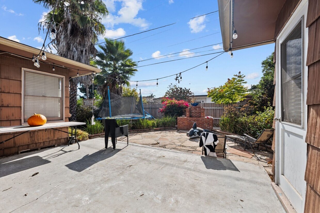 Foto principal - 6241 Mary Lane Drive