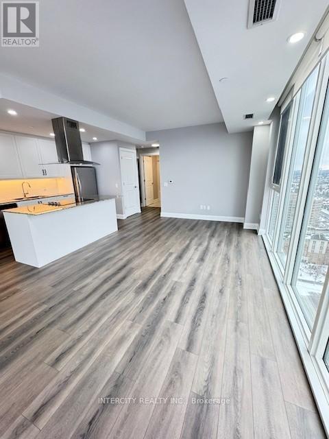 Building Photo - 20 Gatineau Dr