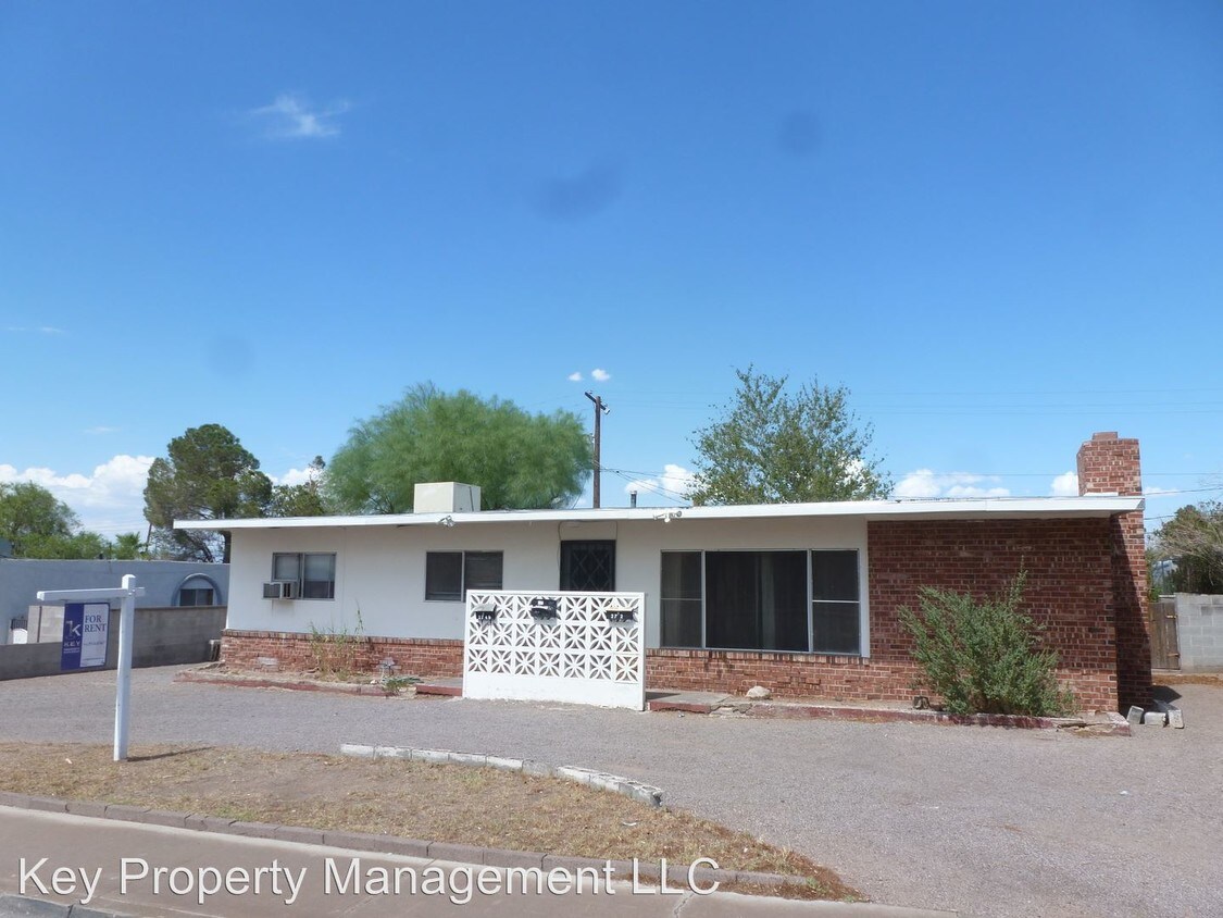 Primary Photo - 274 W Basic Rd