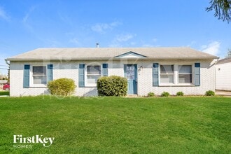 Building Photo - 3210 E Dudley Ave