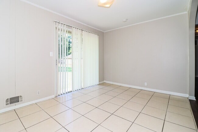 Foto del edificio - 5509 Joeclay Dr