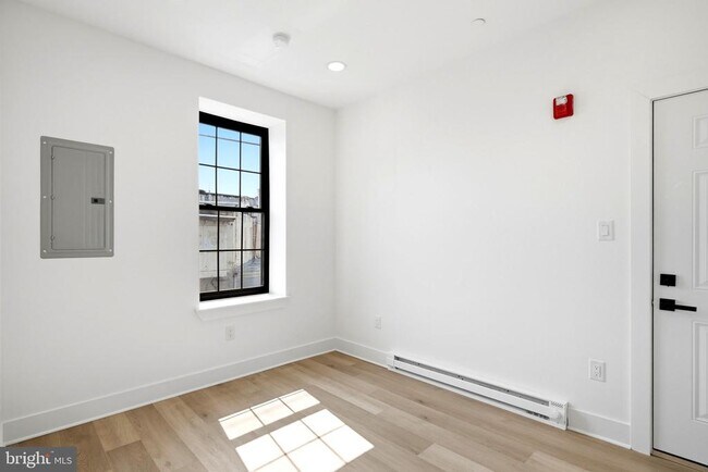 Foto del edificio - 1720 N 24th St