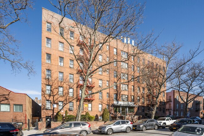 Fotografía del edificio - 359 Ovington Avenue