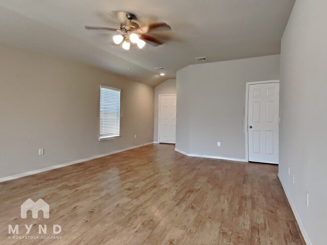 Foto del edificio - 20942 Canary Wood Ln