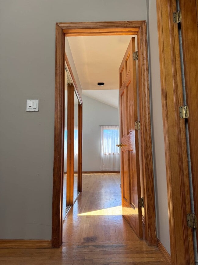 Building Photo - 6 Albergo Ct