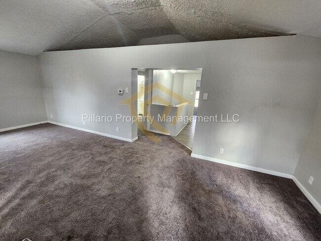 Foto del edificio - Newly renovated 2 bedroom, 2 bathroom home...