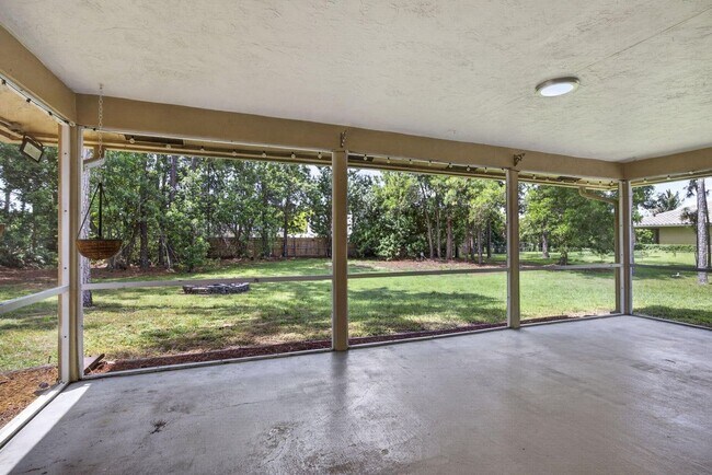 Foto del edificio - 12564 68th St N