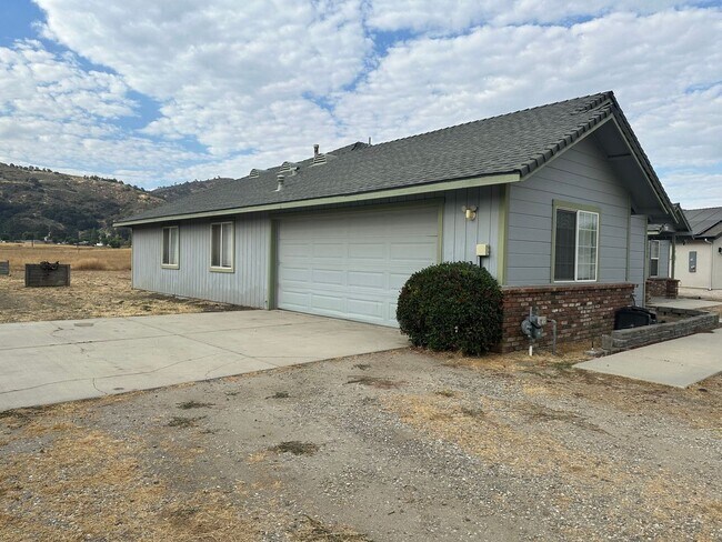 Foto del edificio - Coming Soon! In Bear Valley Springs! 3+2 p...