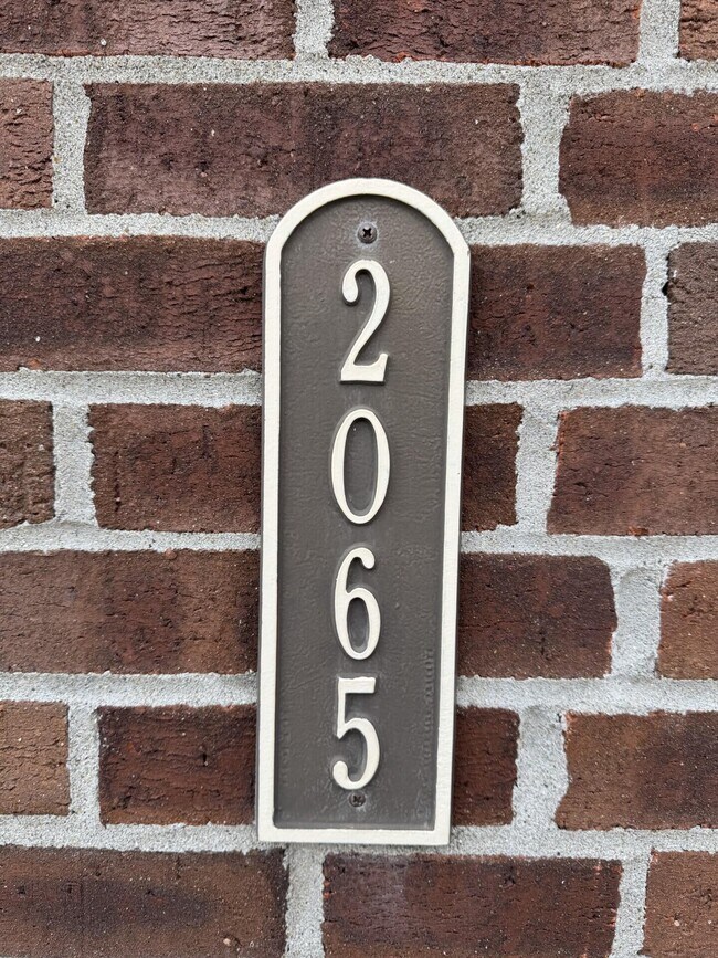 Foto del edificio - 2065 Timberwyck Ln