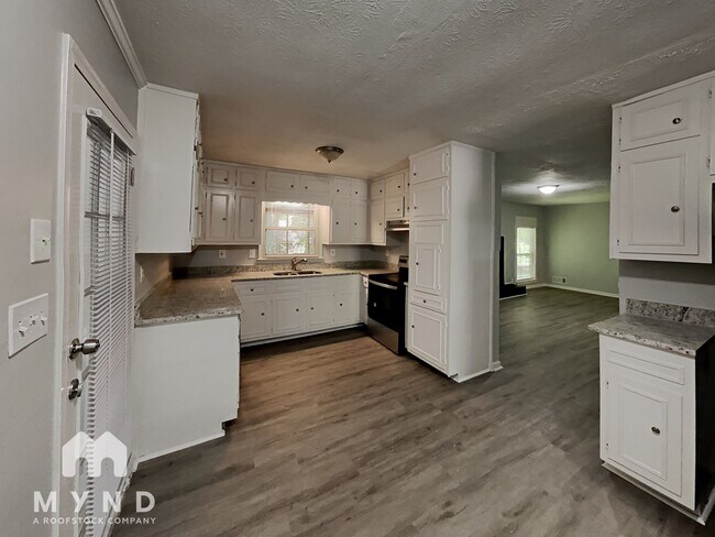 Foto del edificio - 2121 W Chester Cir SE