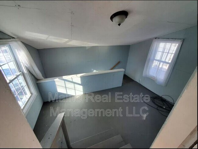 Building Photo - 91 1st St