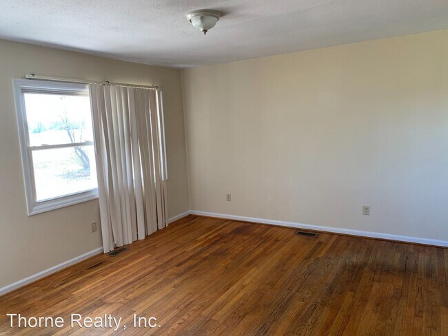 Building Photo - 3 br, 1.5 bath House - 30524 Hwy 125