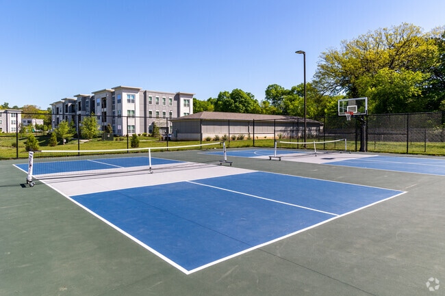 Pickleball Court - Crescent Ebenezer Apartments