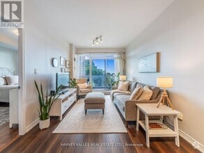 Building Photo - 3865-3865 Lake Shore Blvd W